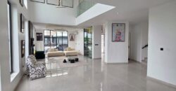 5 BEDROOM FULLY DETACHED DUPLEX