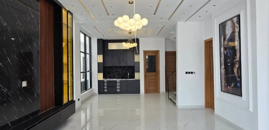 5 BEDROOM FULLY DETACHED DUPLEX, LEKKI