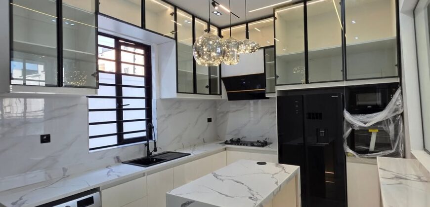 4 BEDROOM  DETACHED DUPLEX, AJAH