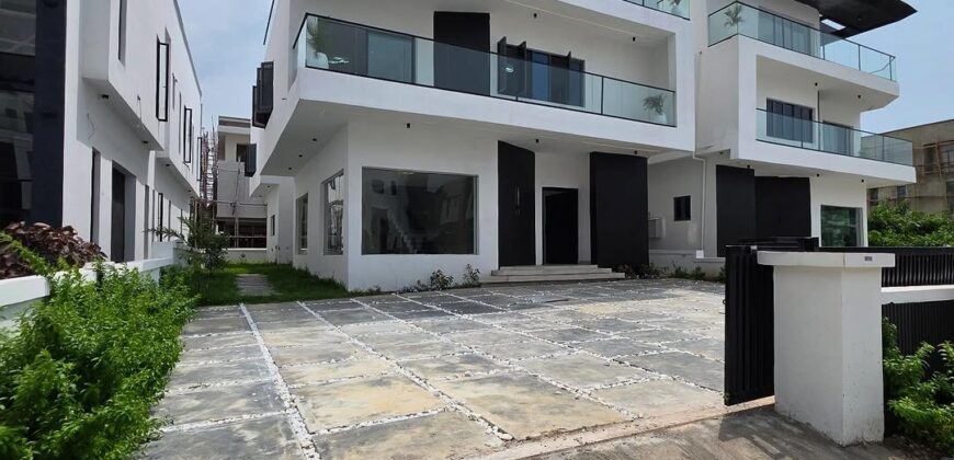 4 BEDROOM  DETACHED DUPLEX, AJAH