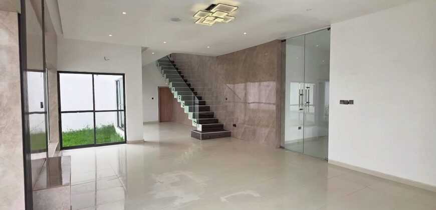 4 BEDROOM  DETACHED DUPLEX, AJAH