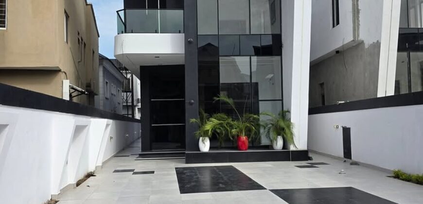 5 Bedroom DETACHED DUPLEX, Ajah Lagos