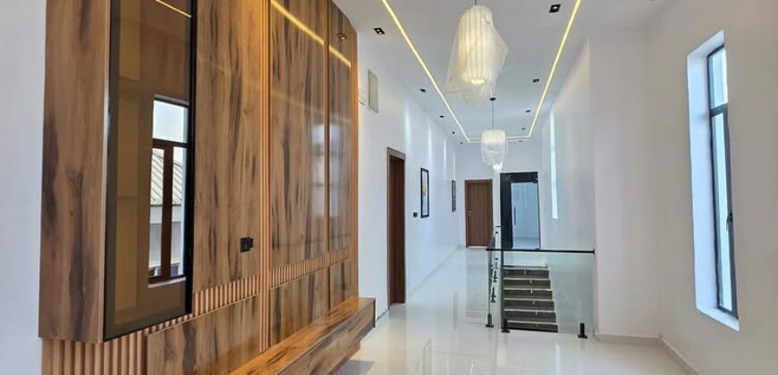 5 Bedroom DETACHED DUPLEX, Ajah Lagos
