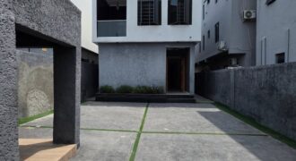 5 BEDROOM  FULLY DETACHED, OLOGOLO LEKKI