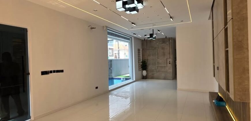 5 Bedroom Fully Detached Duplex, Lekki Phase 1, Lagos