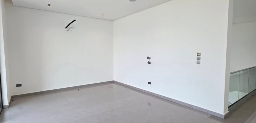 5 BEDROOM SEMI DETACHED DUPLEX