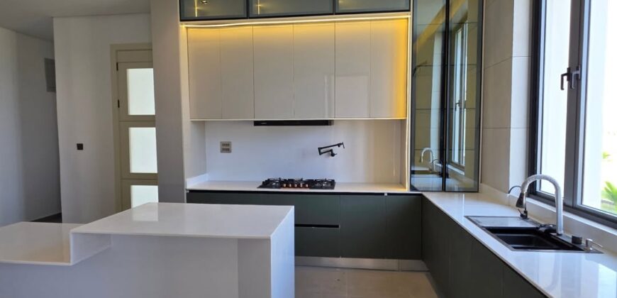 5 BEDROOM SEMI DETACHED DUPLEX